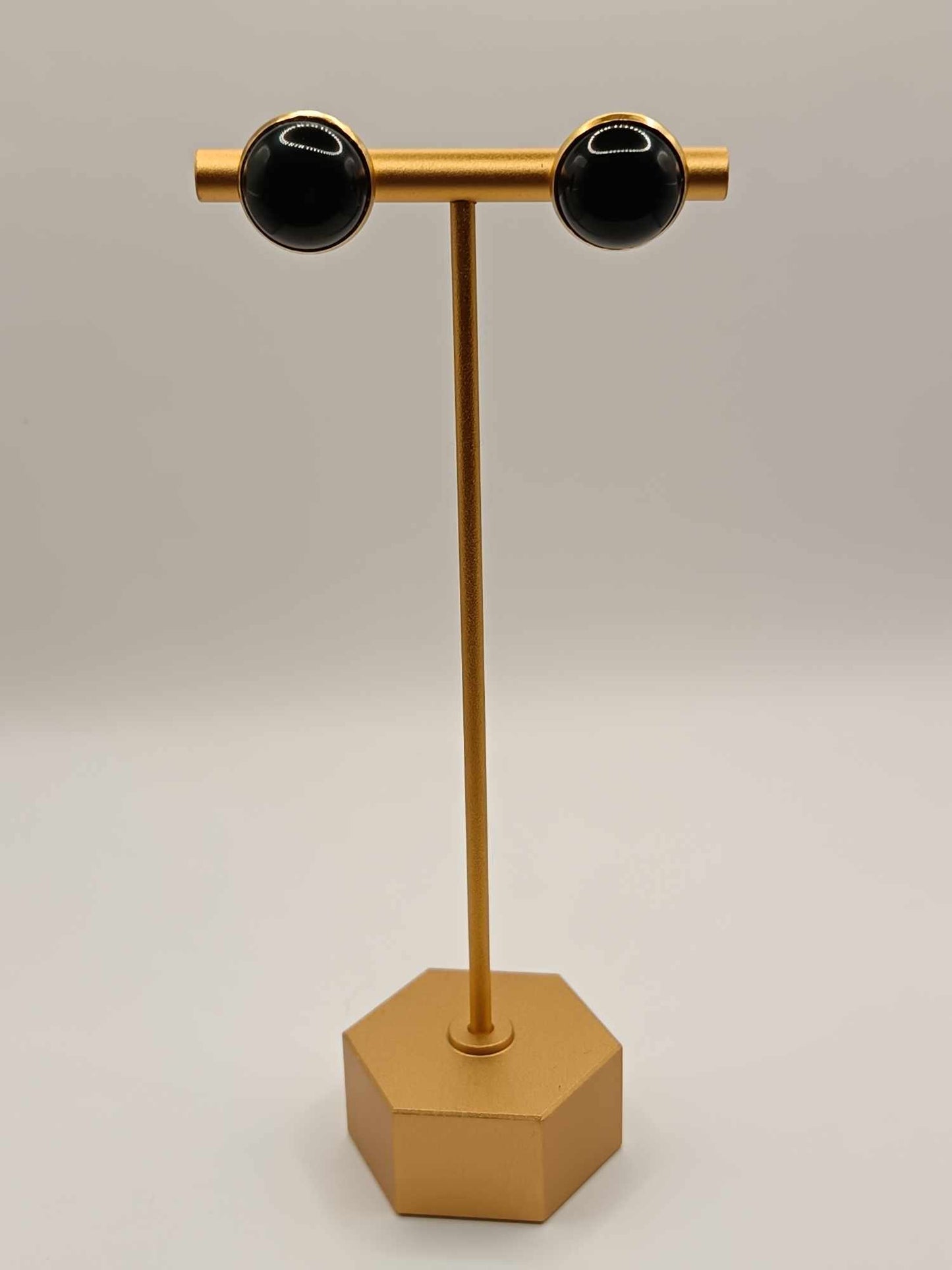 Clous d'oreilles dorés & pierre au choix