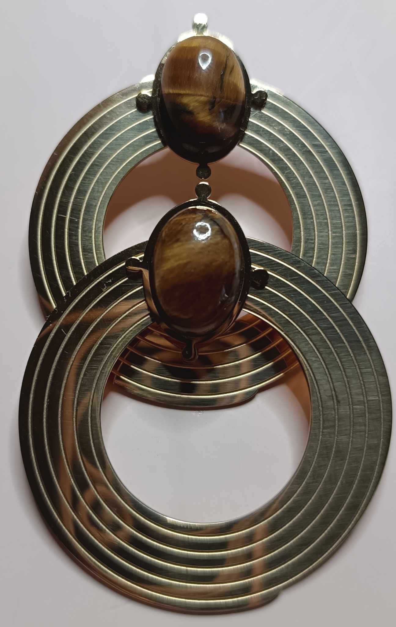 Clous d'oreilles saturne & pierre au choix