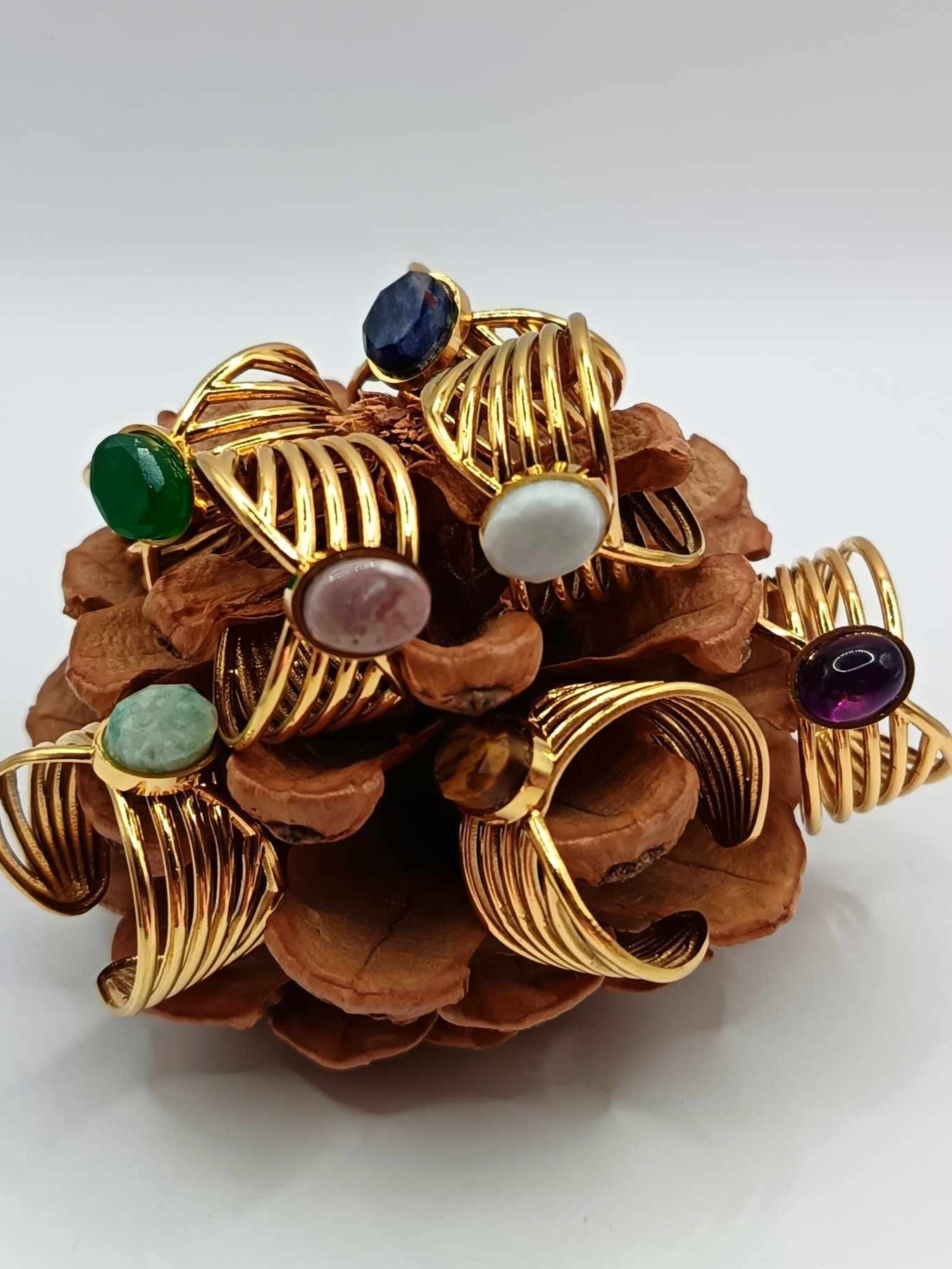 Bague filaire dorée