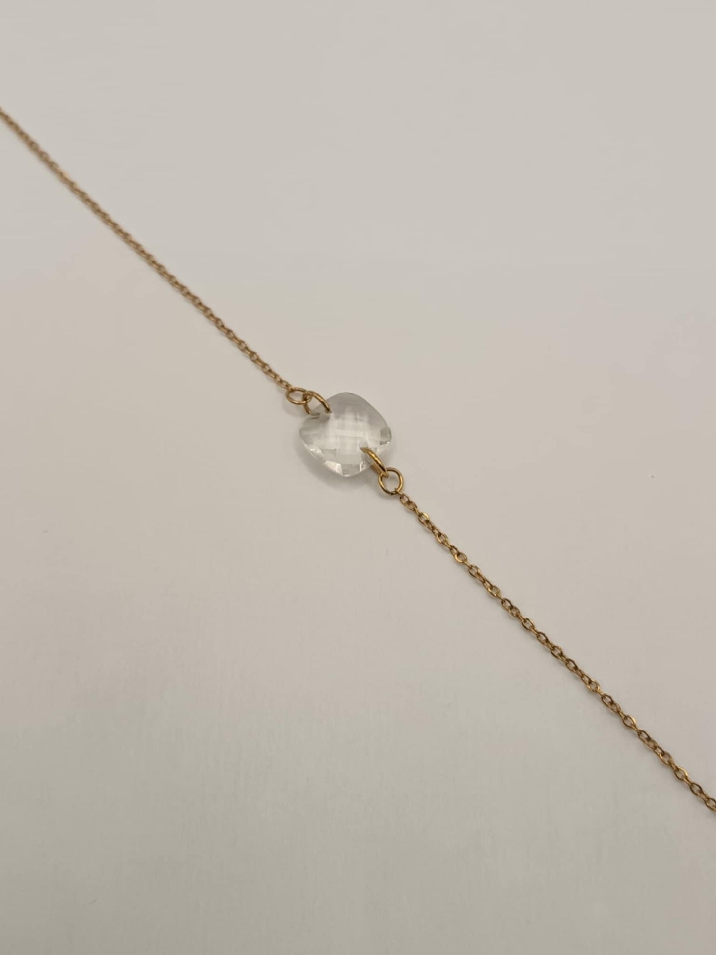 Bracelet chaine dorée & pierre au choix