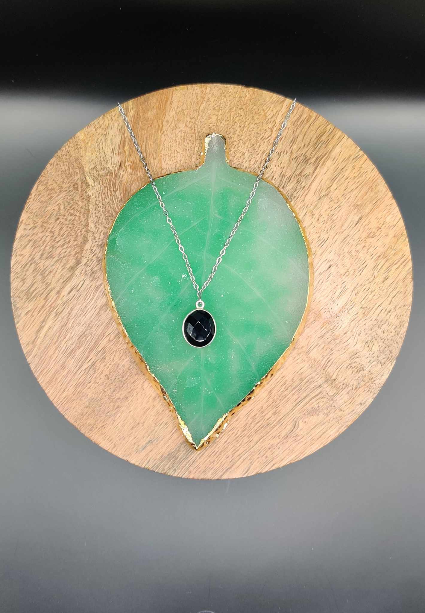 Collier onyx noir facetté