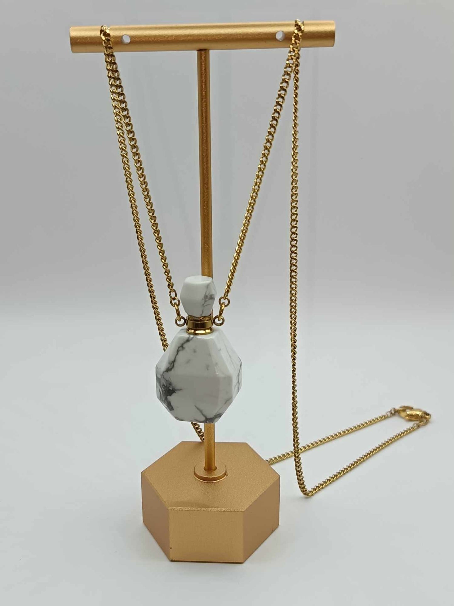 Collier fiole de parfum & Howlite