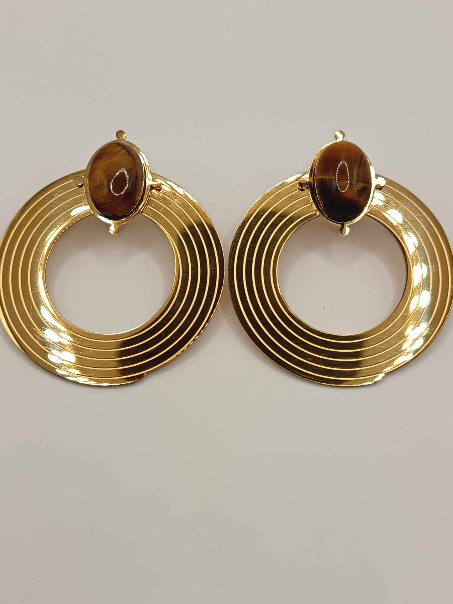 Clous d'oreilles saturne & pierre au choix