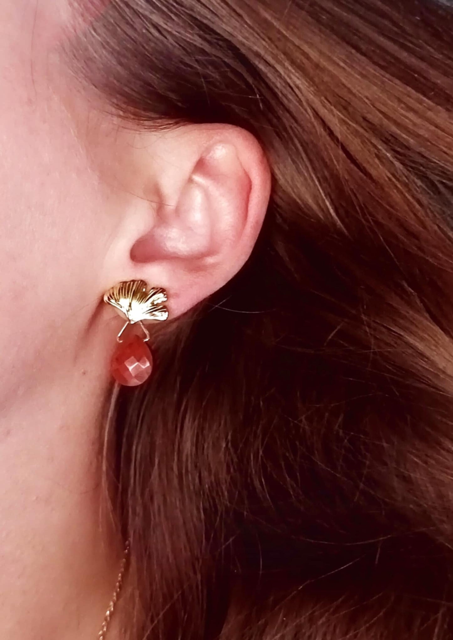 Clous d'oreilles Ginko dorés et Jaspe rouge