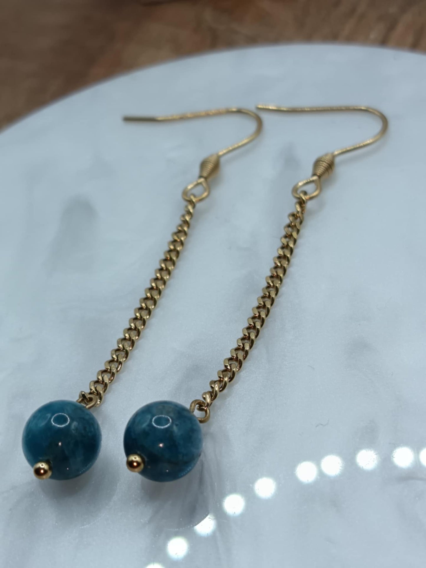 Boucles d'oreilles dorées chaine et perle au choix