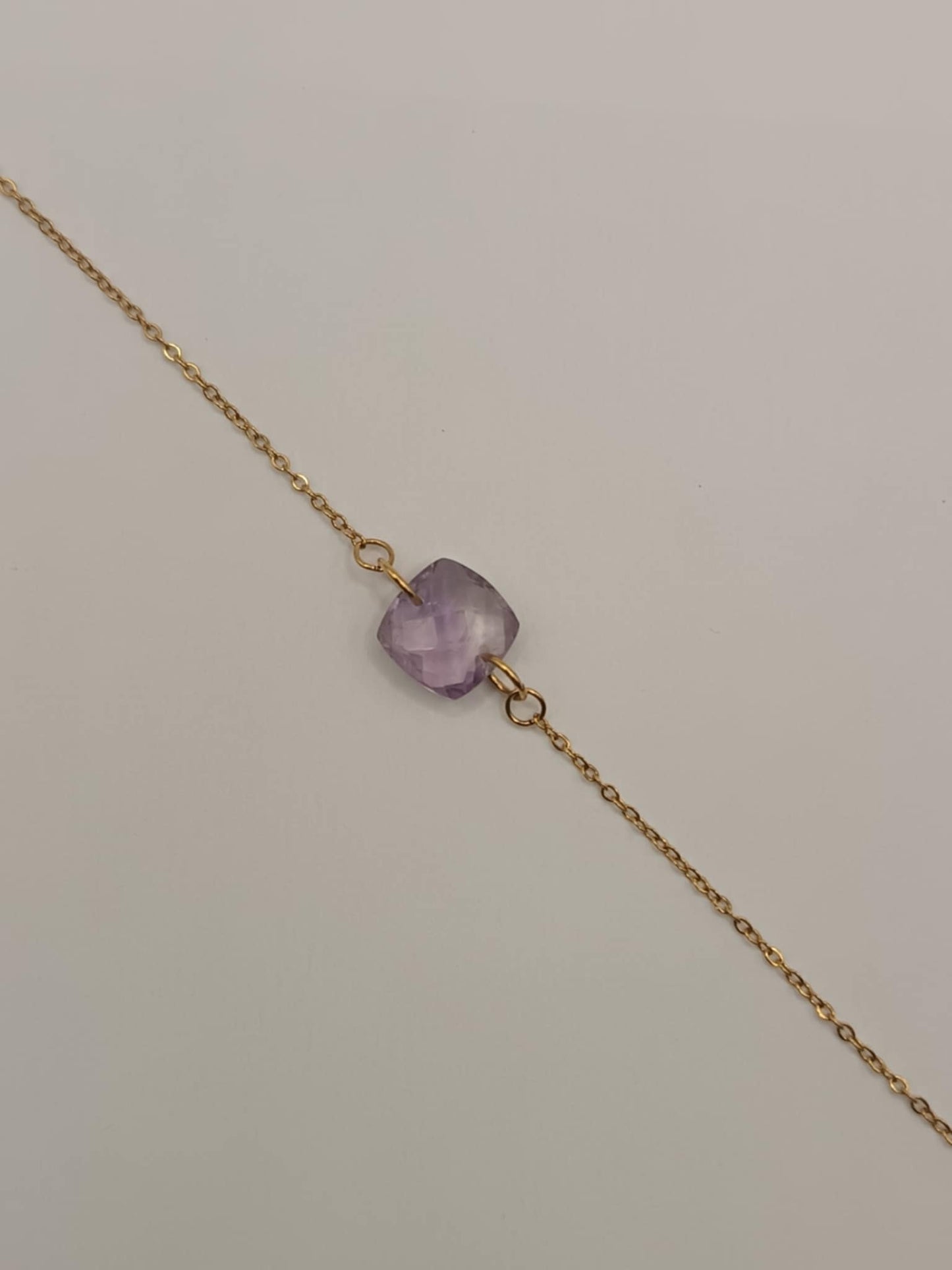 Bracelet chaine dorée & pierre au choix