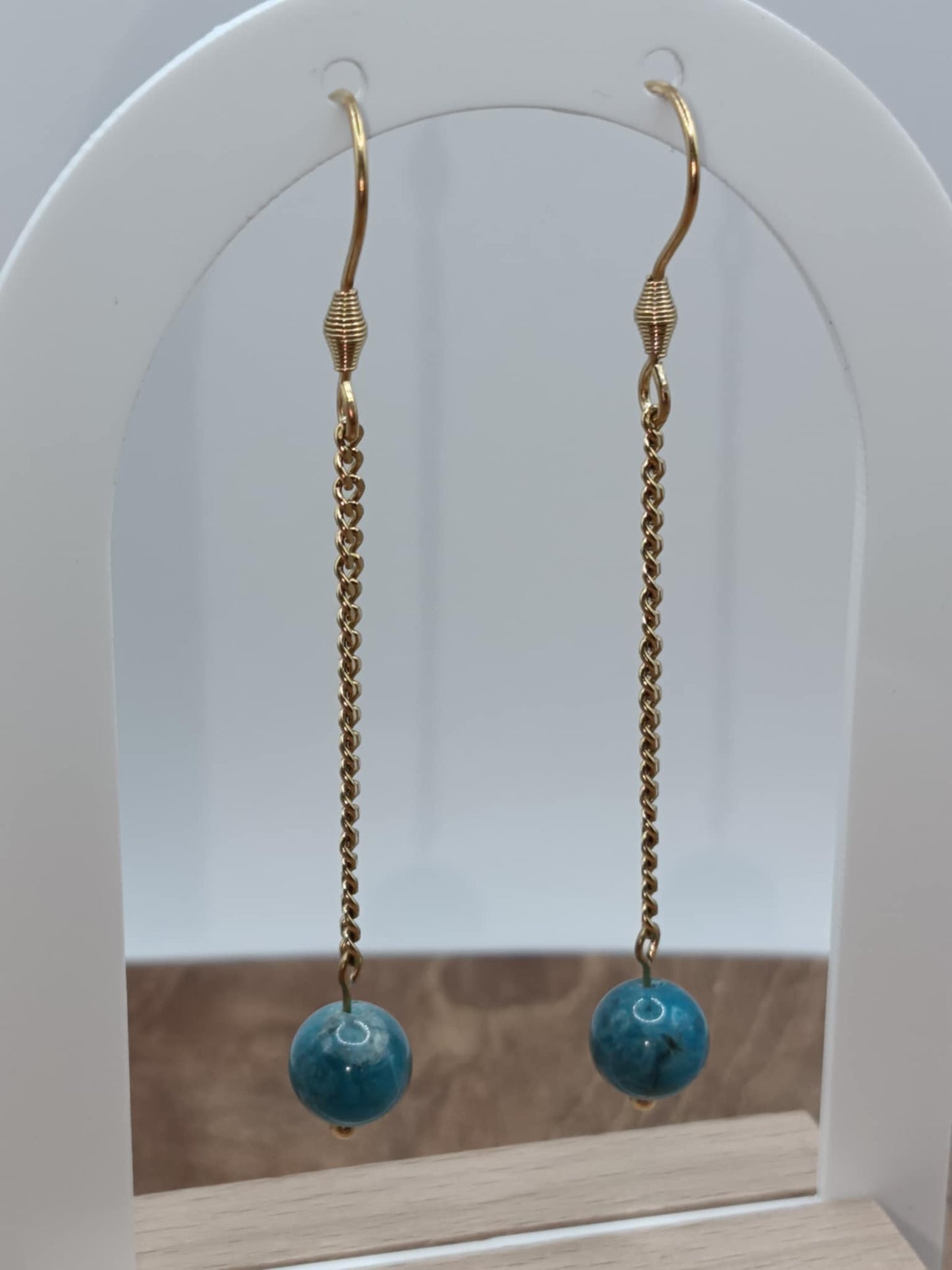 Boucles d'oreilles dorées chaine et perle au choix