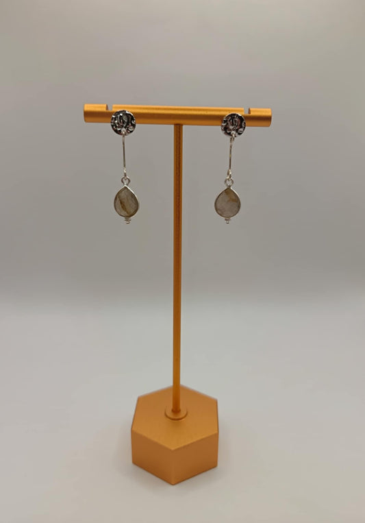 Clous d'oreilles martelés et Labradorite